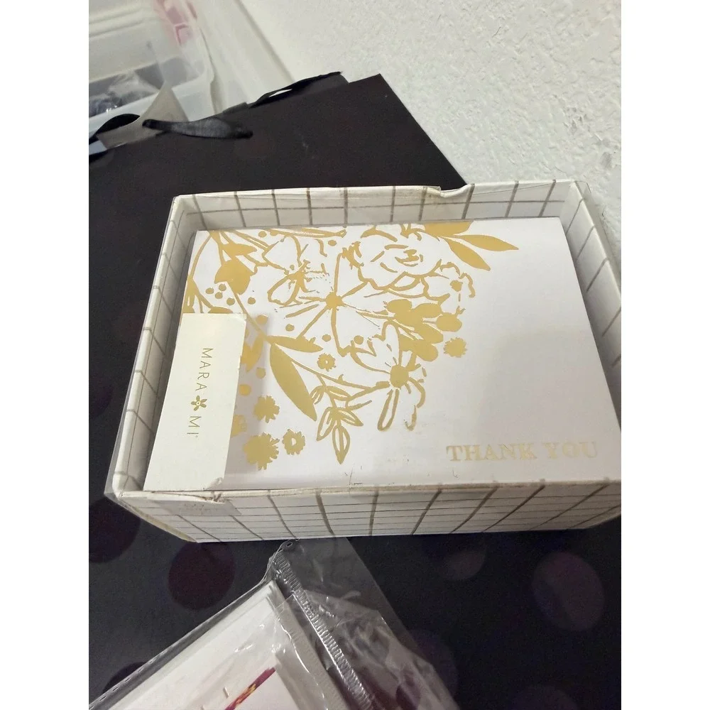 Mara-Mi Craft Smart Thank You Cards Envelopes‎ Bundle 66 Count Floral Gold Foil